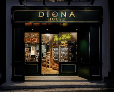 JJTCxiXvTCc4Q5c4ROUq.png?w=940&h=940