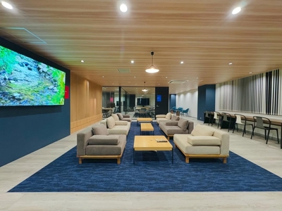 JKMTyzWTwC3XRnNRDrya.jpg?w=940&h=940