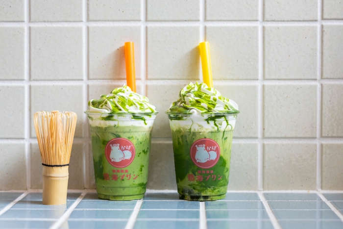 抹茶プリンプラッペ 730円(かばクッキー+50円)