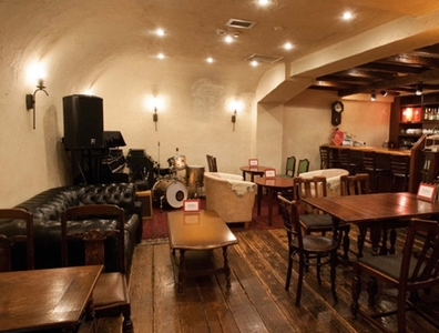 JUZbMvCdfcsoRmdSxaEo.jpg?w=940&h=940