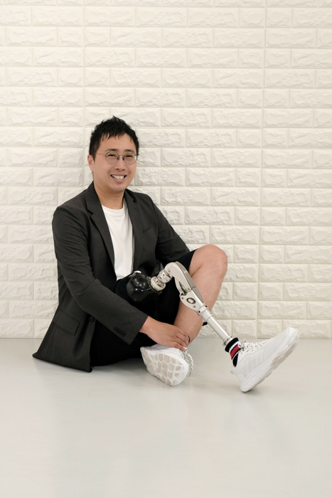 義足パパ大塚 一輝