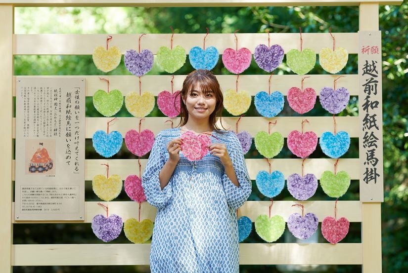 越前和紙 伝統美術工芸品 手づくり 十二支 漉き模様色紙 18枚 日本でここだけ！紙の神様へ祈願 ～越前和紙絵馬作り体験が新登場