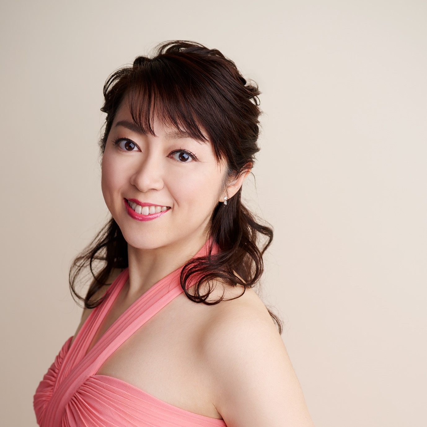 鵜木絵里(ソプラノ) ©深谷義宣aura.Y2