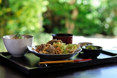 JYujrFgOGwmUwNAx0oJH.jpg?w=940&h=940