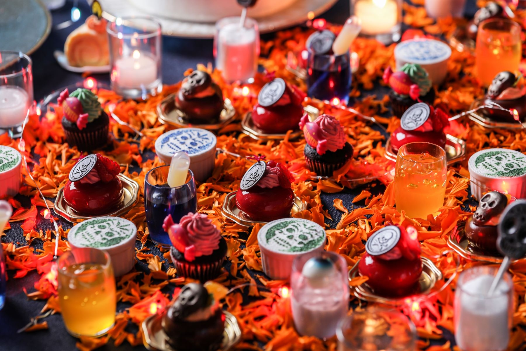 メキシコの伝統行事「死者の日」がテーマ!ガイコツイメージのスイーツやセイボリーは必見 『ガイコツのハロウィンパーティー ~僕の事を忘れないで~』期間限定開催