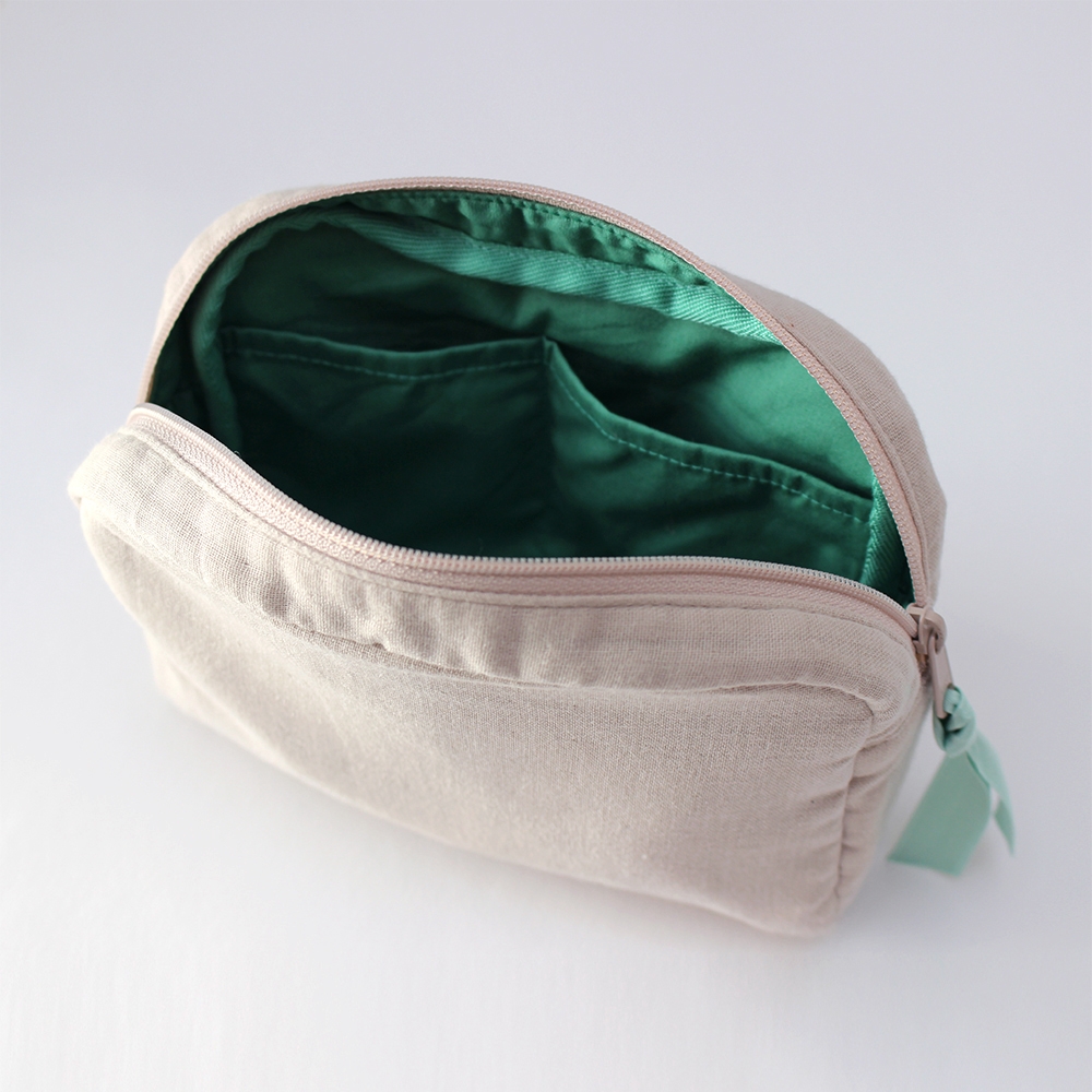 内ポケット付き