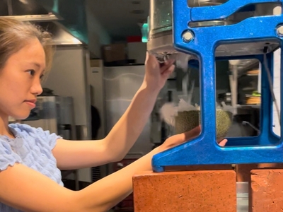 JeiXJSug67zVPyYRN113.jpeg?w=940&h=940