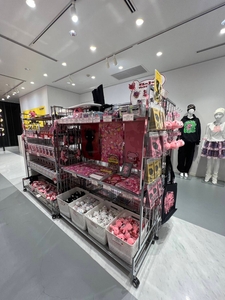 JejEEzrv2VQCoVSVjbxm.jpg?w=940&h=940