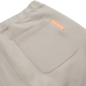 JffIiUxez25AUp7l9bcy.jpg?w=940&h=940