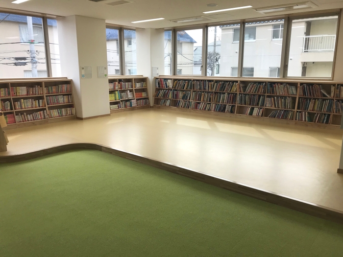 永福図書館 (こどもの本コーナー)