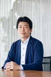 JklzWqEJ6rZn86mSAoBe.jpg?w=940&h=940