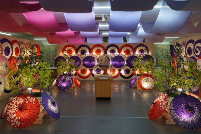 屋内ライトアップ展示を拡張