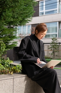 JnCJXZLVYvLJku6vP6TB.jpg?w=940&h=940