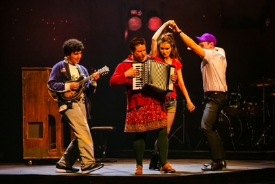 Jnxa3ZrDbZHHBYNN7zfG.jpg?w=940&h=940