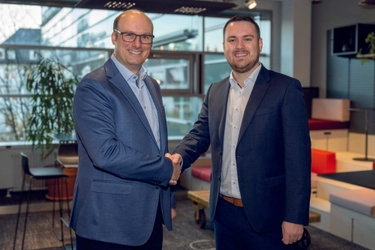 IPG Automotiveとb-plus automotive、ADAS/自動運転の妥当性検証で戦略的パートナーシップを締結