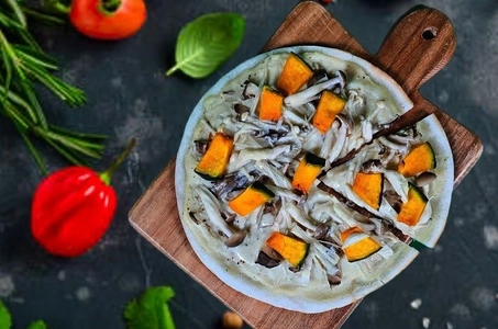 【直方】えこわいず村で米粉ピッツァを楽しもう！7月4日よりプラントベースの米粉ピッツァ「PLANTLY（プラントリー）」が販売開始