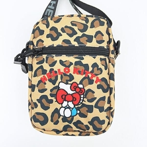 キティのショルダーバッグ