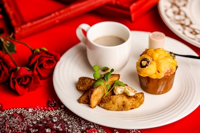 JyuLsqydGj3beC162Dc7.jpg?w=940&h=940