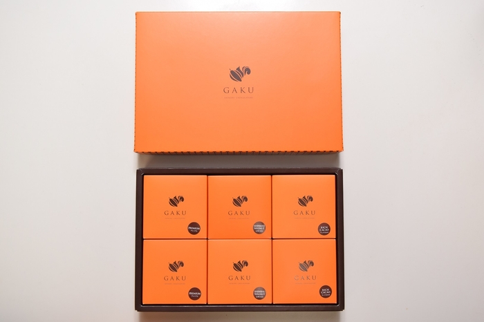 ギフト用はオリジナルBOXに入れて