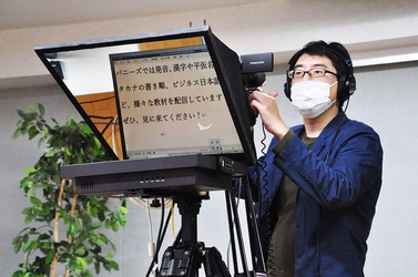 年末年始の企業イベント利用需要の増加に伴い、 スピーチプロンプター・カメラプロンプター事業対応強化