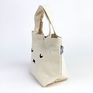 K7YvIj0l4ys9D57j0T0V.jpg?w=940&h=940