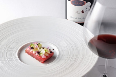 KBteEfjPlMP69o8Szgd5.jpg?w=940&h=940