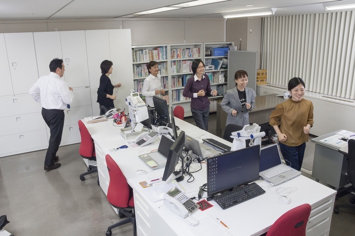 座りっぱなしの解消・1時間ごとに1分間ランニング