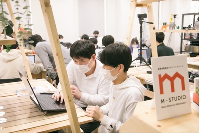 KFCUUwUwop8UcbUC48GP.jpg?w=940&h=940