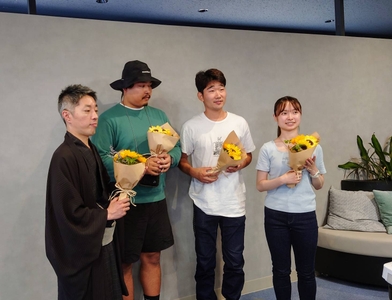 KHl3BfQbj0lNksbkhkDD.jpg?w=940&h=940