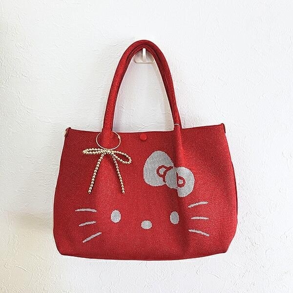 サンリオのハローキティのおしゃれで華やかなトートバッグ