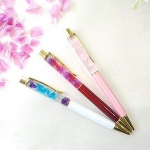 KJXxLsr5rZYXaAxwE0kj.jpg?w=940&h=940