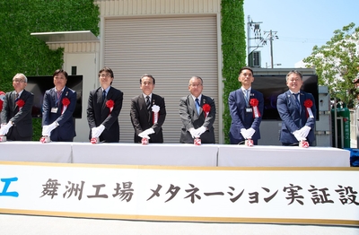 KNOIcoasAkBnVTOIWqmb.jpg?w=940&h=940