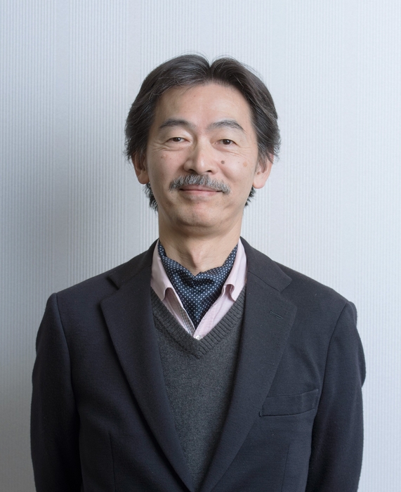 著者:日比野治雄