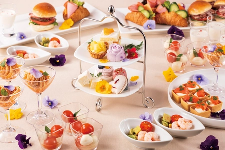 東京ベイ舞浜ホテル、 セイボリービュッフェ付きの新感覚アフタヌーンティー　 アフタヌーンティービュッフェ「フラワーパーティー」を開催！ 7月5日～9月15日の土・日・祝日限定