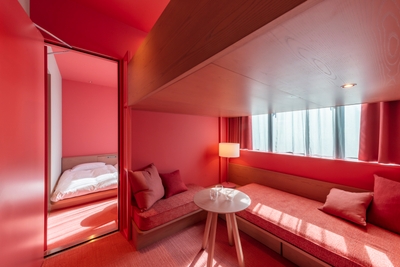 KUH3lTmQzd6foB1LgFtN.jpg?w=940&h=940