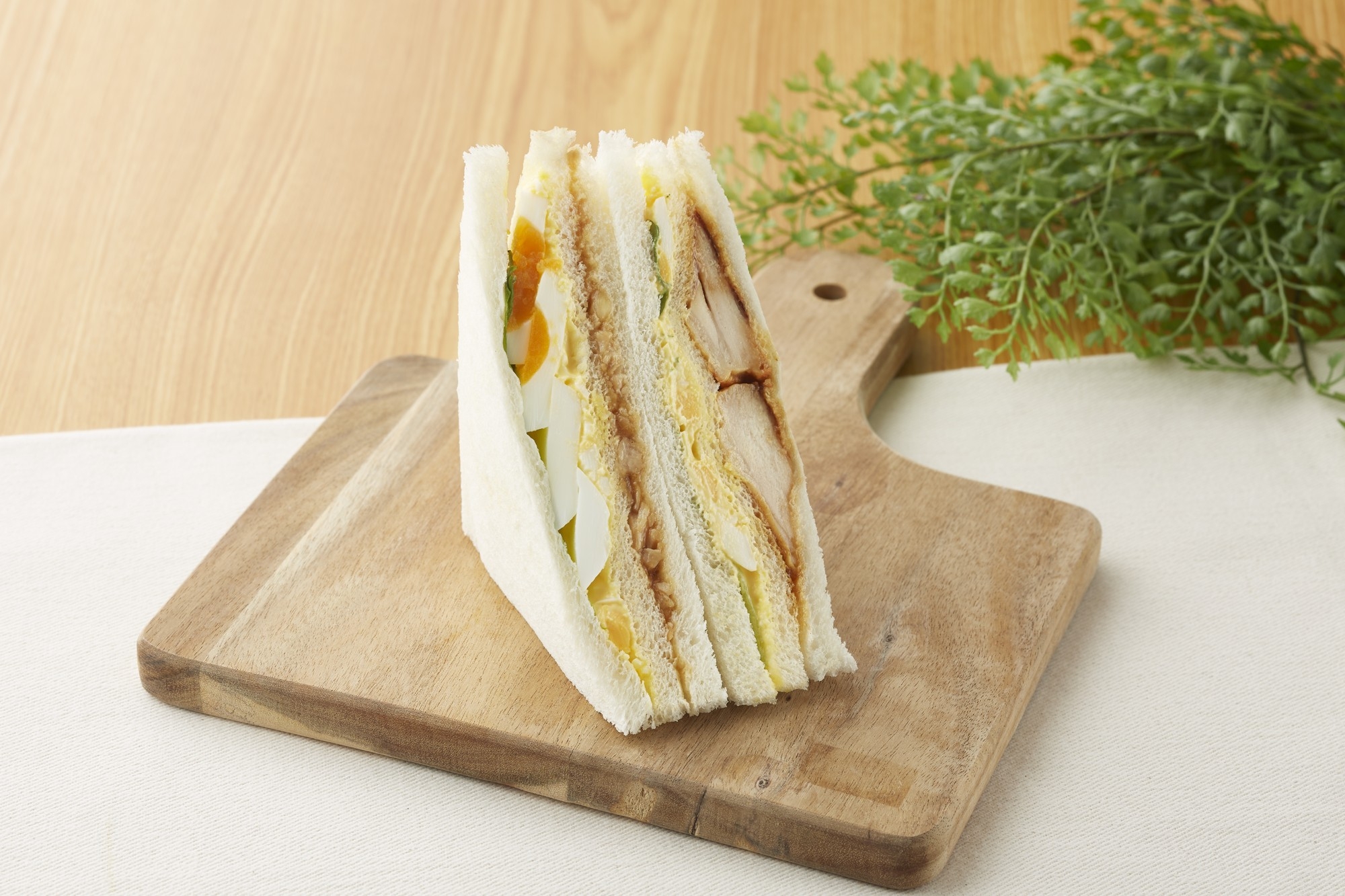 14日間限定増量中!ゆで卵2.0倍増量※1 「照焼きチキンとたまごサンド」 2月11日(火)~2月24日(月)実施