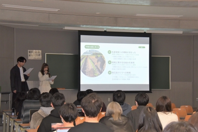 KalKBlmXPDgg76bAbXNd.jpg?w=940&h=940