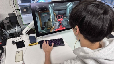 プレイ中の5Low選手