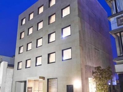 KfFGnaNc1AZatFM8eTGf.jpg?w=940&h=940