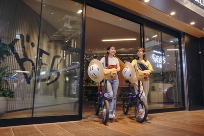 KiA1rqnkk1iCdjQarZoi.jpg?w=940&h=940