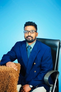 スリランカ現地旅行会社 Vinojさん