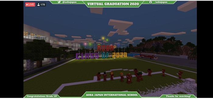 (写真7:卒業式のエンディングシーン)