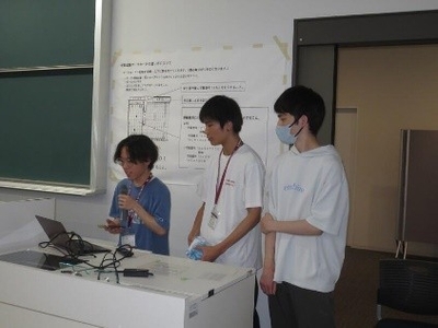 6月27日の報告会の様子