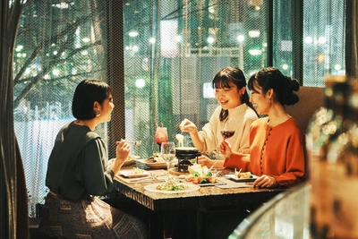 KzUFfEDxQX7mItAjcl75.jpg?w=940&h=940