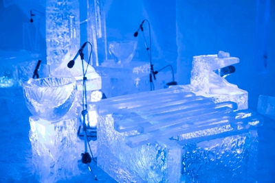 KzarMHV4dHXuoY3bITOm.jpg?w=940&h=940