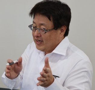 L12ybyuq1sdTrQ1pPXFP.jpg?w=940&h=940