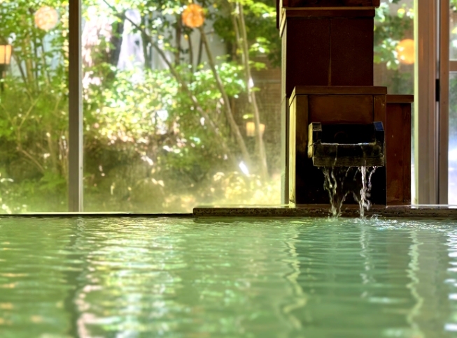 男性大浴場湯口