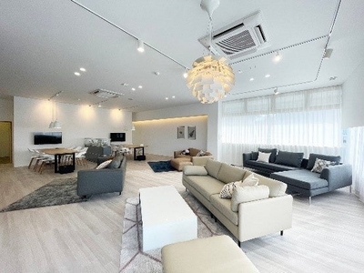 L9krro7v0Lmy6RVIZUBQ.jpg?w=940&h=940