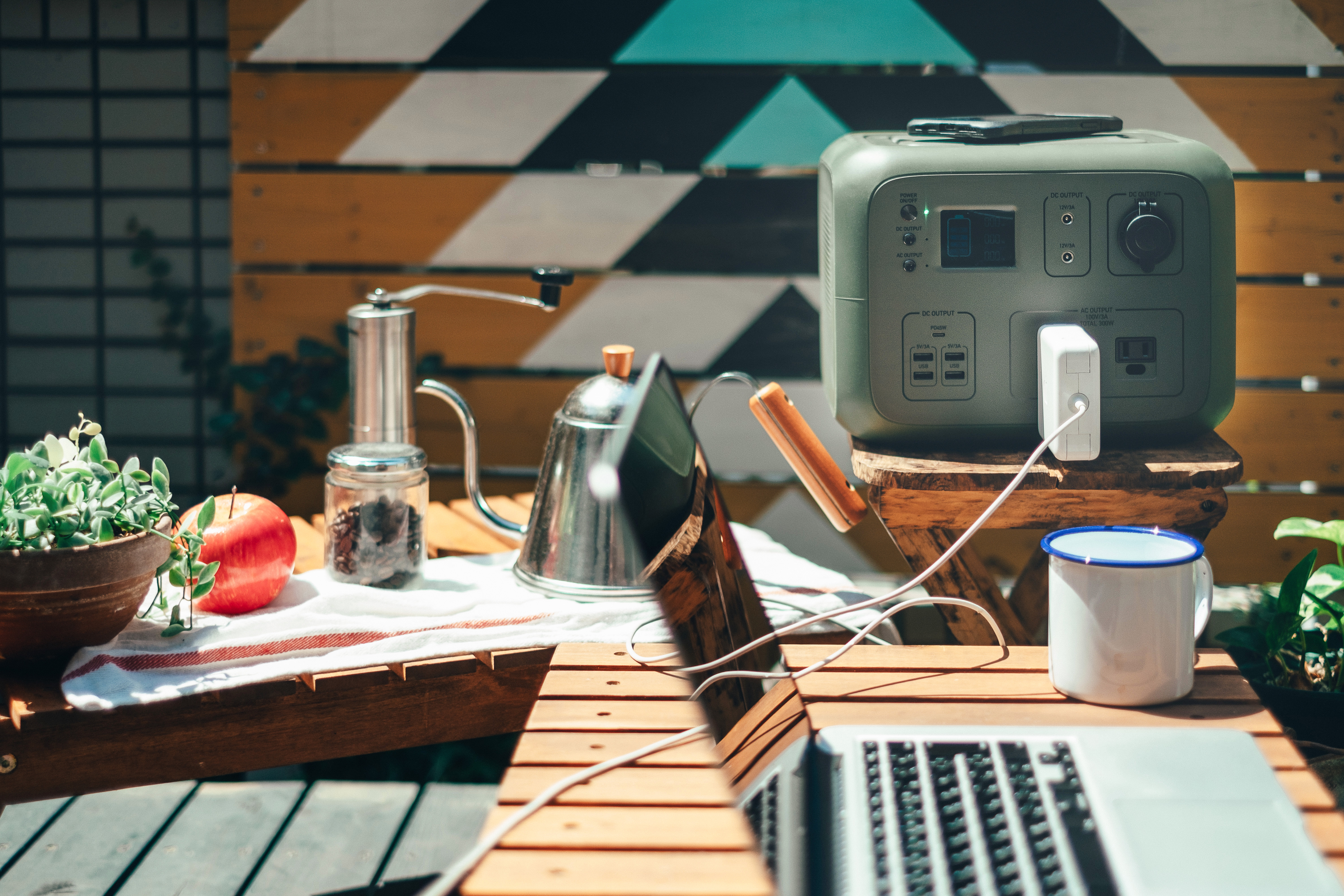 ポータブル電源『PowerArQ』シリーズ累計50,000台突破*!