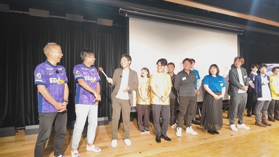 LHjnZQ2mYPMW3p86DFUd.jpg?w=940&h=940